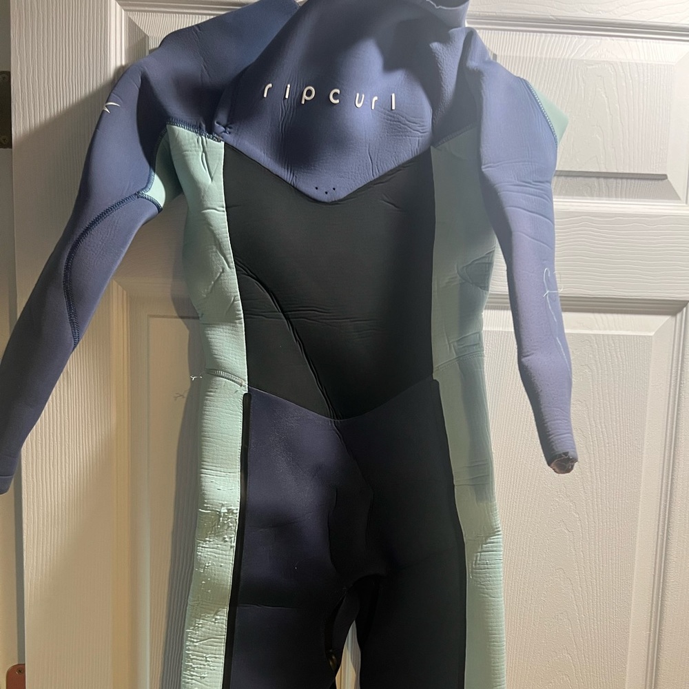 Ripcurl wetsuit